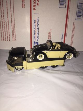 Jada V Dubs 1963 Vw Pickup With Sliding Bed 1:24 And Matching Car 1:24