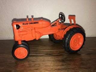 Vintage 1/16 Scale Allis Chalmers Model B Farm Toy Tractor 1.  16