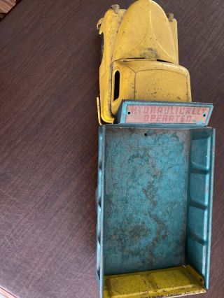 Vintage Structo Metal Hydraulic Dump Truck,  Green And Yellow
