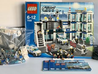 Lego 7498 City Police Station 100 Complete W Box Retired 2011