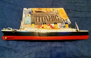 Titanic Submersible Model And Book By Steve Santini And Susan Hughes - Rare