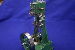 Clarkson Vertical Steam Engine with reverse 2