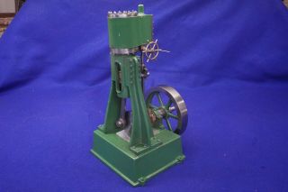 Clarkson Vertical Steam Engine with reverse 3