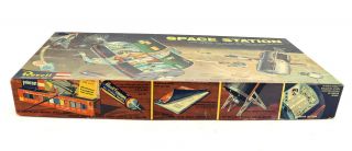 Vintage 1959 Revell Space Station Model Kit H - 1805:498 3