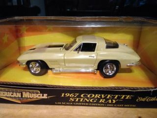 American Muscle Car 1967 Chevrolet Corvette Sting Ray Yellow