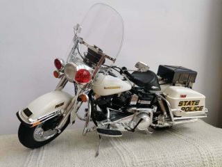 Tamiya 1/6 Scale Harley - Davidson Flh1200 Police Type Police Bike Full Ready