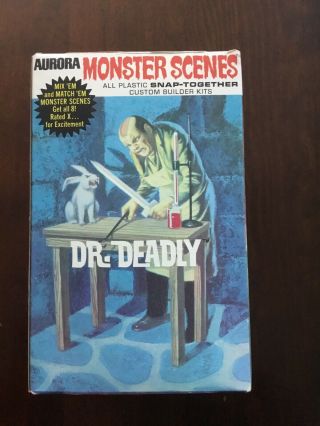 Aurora Monster Scenes Dr.  Deadly Boxed Complete