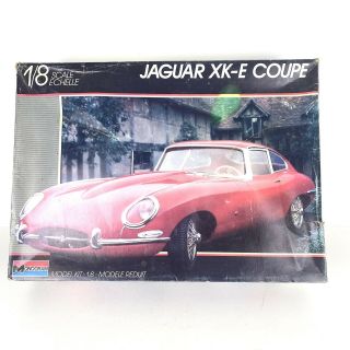 Jaguar Xk - E Coupe 1/8 Scale Monogram Started 9861