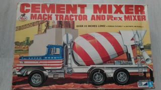 Truck Mpc Cement Mixer Mack Tractor And Rex Mixer 1/25 Scale