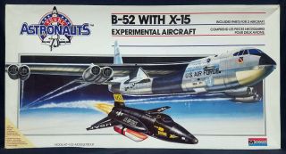 Monogram 5907 1/72 Young Astronauts B - 52 Stratofortress W/ X - 15 Model Kit