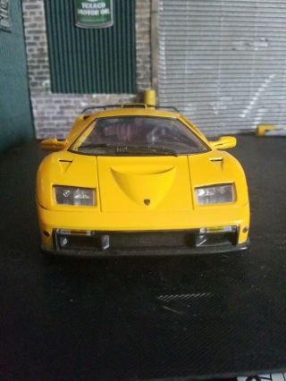 1:18 Lamborghini Diablo Gt Motor Max Metallic Yellow