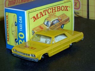 Matchbox Lesney Chevrolet Impala Taxi 20 C3 Yellow Cream Int Sc3 Vnm Crafted Box