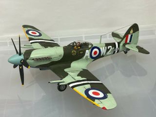 Supermarine Spitfire F.  24,  1/32,  Built & Finished For Display,  Very Good.