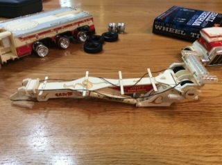 1/25 Revell Peterbilt Wrecker Can - Do,  Stock 7541,  1992 Partially built, 3