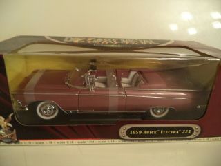 Yatming Road Legends Buick Electra 225 1959 1/18th Scale