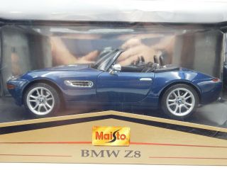 Maisto Premiere Edition BMW Z8 1:18 Scale Diecast Car 2