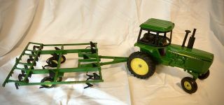1/16 Scale Ertl John Deere 50 Series? Tractor With Cab And 550 Mulch Master