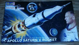 Revell Nasa Apollo Saturn V Rocket Buzz Aldrin Anniversary Kit 1:144 Scale