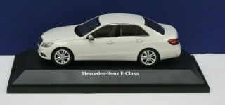 Schuco B6 696 0206 1:43 Mercedes - Benz E - Class Sedan Calcit White Dealer Mib Db