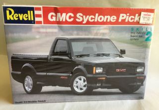 1992 Revell Gmc Syclone Pickup Model Kit - -