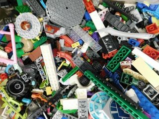 15.  8 Lbs Unsorted Lego Bulk Box
