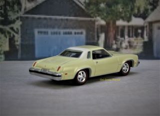 1976 - 1977 Olds Oldsmobile Cutlass Supreme Collectible Or 1/64 Diorama Model