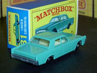 Matchbox Lesney Lincoln Continental 31 c2 sea green w/tow SC3 VNM & crafted box 2