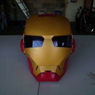 Marvel Iron Man 2 Deluxe Helmet Electronic Costume Ironman Mask Hasbro 2010