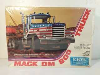 Vintage Ertl Mack Dm 800 Truck 1:25 Scale Model Kit