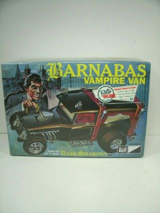 Mpc Barnabas Vampire Van Dark Shadows Model Kit Retro Deluxe 2011
