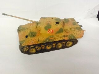 Academy 1/25 German Panzerkampfwagon V Ausf G Panther built painted Tank 2
