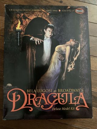 Moebius - Bella Lugosi As Broadway’s Dracula - Deluxe Model Kit - 1/8 Scale