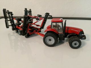 1/64 Case Tractor With Implement