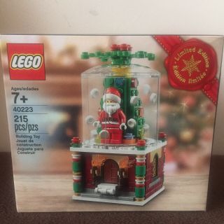 Lego 40223 Limited Edition Christmas Snow Globe Santa Claus