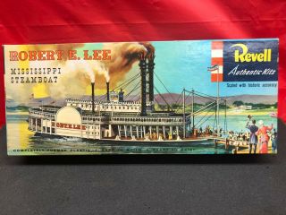 Vintage Revell 1956 Model Kit H - 198 Robert E.  Lee Mississippi Steam Boat W/ Box