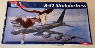 1998 1:72 Revell Monogram B - 52 Stratofortress Kit No.  85 - 5709.