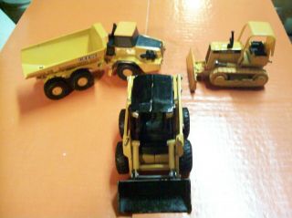 John Deere Construction Metal Toys,  1/64 Bulldozer,  Bobcat And Dump Truck By Ertl