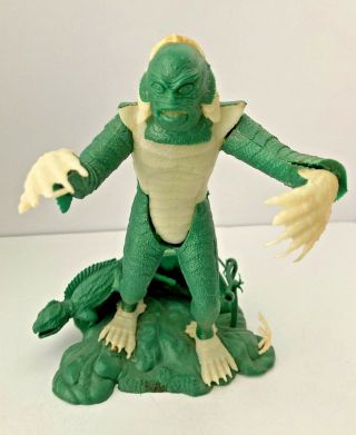 Aurora Monster Model With Glow In The Dark Parts Creature From The Black Lagoon