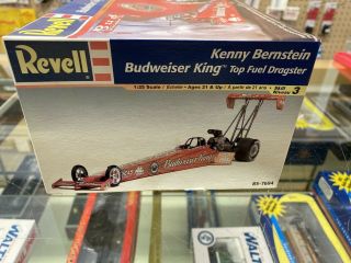 Revell 1/25 Scale Kenny Bernstein Budweiser King Top Fuel Dragster kit 85 - 7694 3