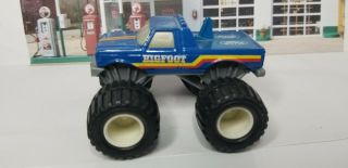 Vintage 1991 Hot Wheels Big Foot Champion Ford Monster Truck W/ Removable Tires