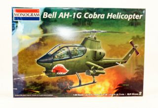 Monogram 85 - 4677 Bell Ah - 1g Cobra Helicopter 1:32 Scale Kit Us Army