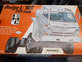 Imc 118 1 Dodge L - 700 Truck Tilt Cab 1/25 Model Car Mountain