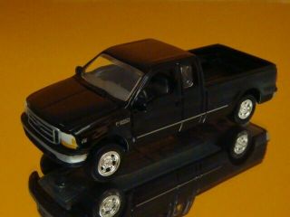 1999 - 2004 Ford F - 250 Duty Cab 1/64 Scale Limited Edition C