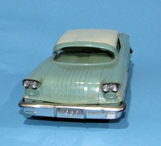 Vintage 1958 Pontiac Bonneville 2 - - Door HT Promo Car Green/White 3