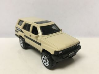 1985 85 Toyota 4runner 4x4 Collectible 1/64 Scale Diecast Diorama Model