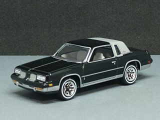 1984 Olds Oldsmobile Cutlass Collectible 1/64 Scale Limited Edition V8 Muscle