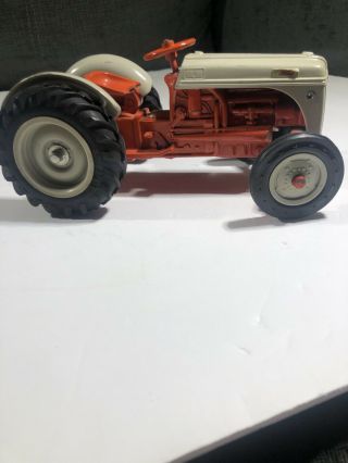 Ertl Ford 8n 1/16 Farm Tractor Steering Die Cast Toy