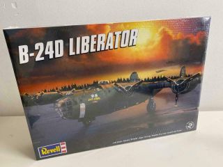 Revell 1:48 Scale B - 24d Liberator Model Airplane Kit 85 - 5625