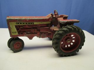 Ertl,  1:16th,  Farmall 806,  Farm Toy Tractor,  1960s,  No.  435,  Flat Fenders