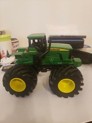 Ertl John Deere Tractor Large Toy With Start Sounds Bouncing Movement